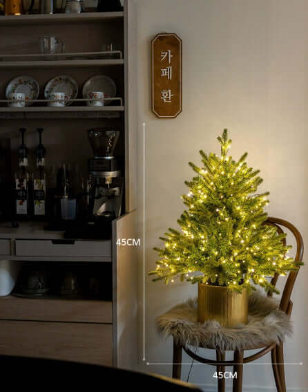 Christmas Tree Encryption Flame Retardant Christmas Decoration Super Environmentally Friendly Christmas Product in a cozy setting.