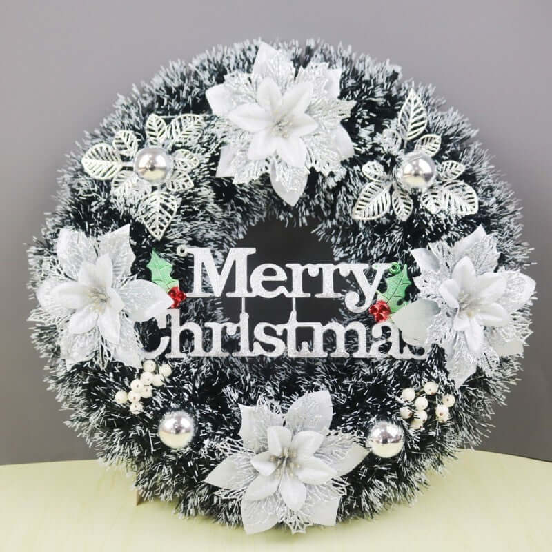 Christmas Decorations Festival Wreath Wreath Window Layout Door Hanging Site Layout Christmas Product with white flowers and decorations.